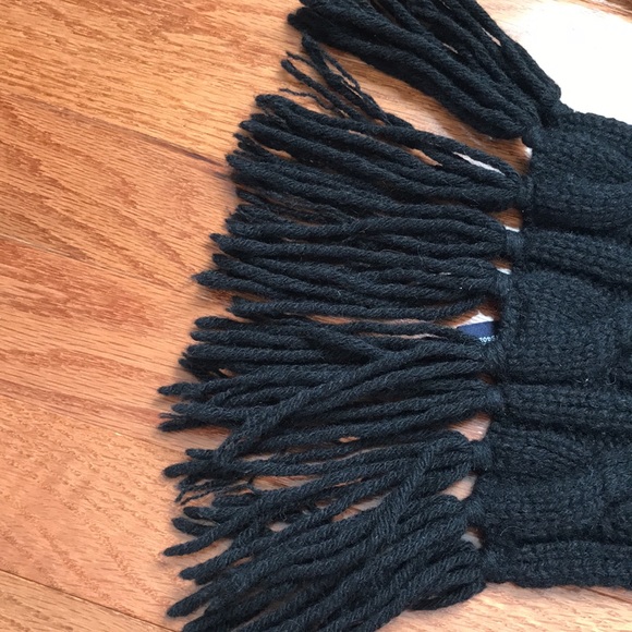 Black GAP cable wool scarf - Picture 11 of 12